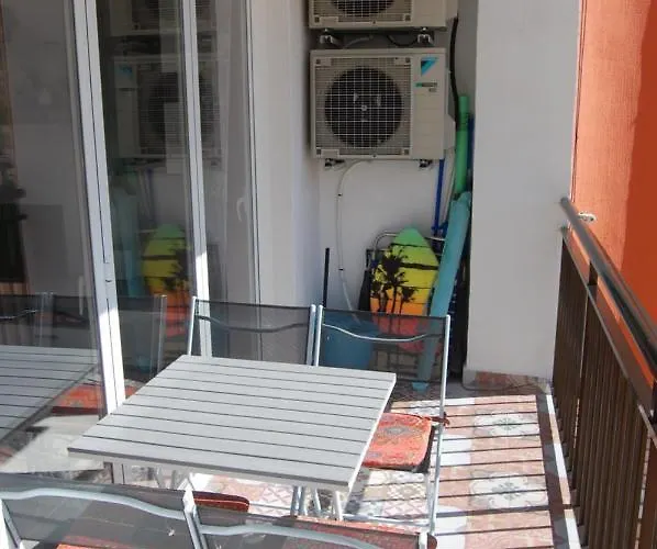 Paola 22 * Кальпе